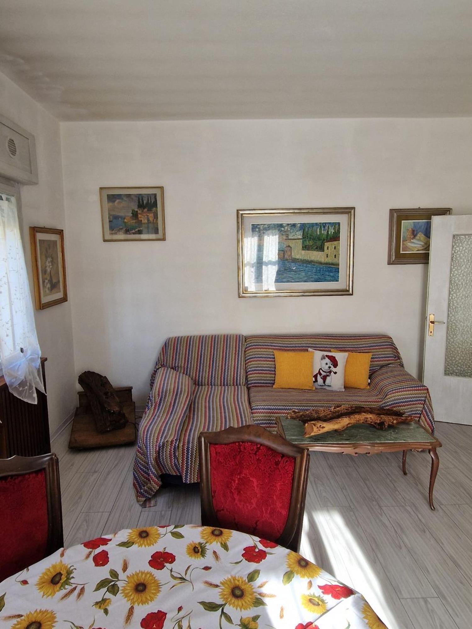 Apartmán Casa Rosario E Annamaria Torri Del Benaco Exteriér fotografie